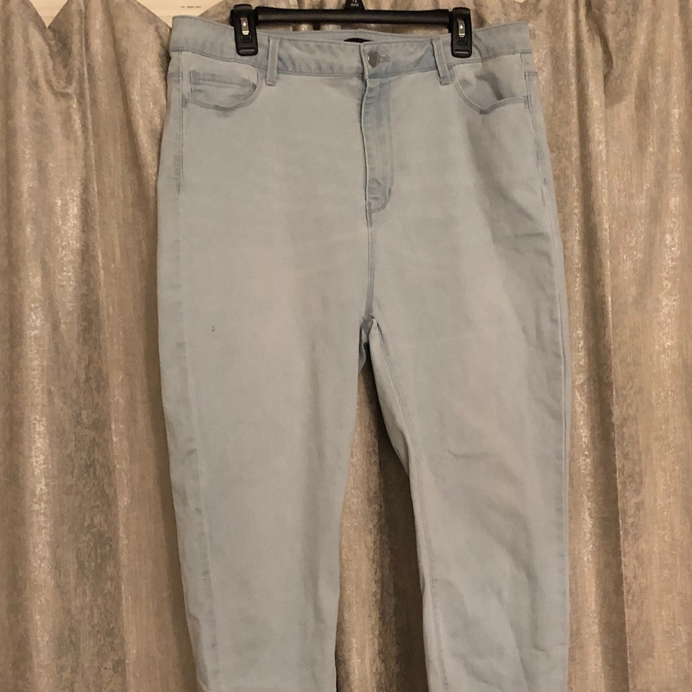 Forever 21 Stretchy Skinny Jeans